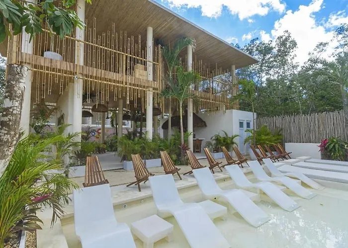 Muuk * Tulum